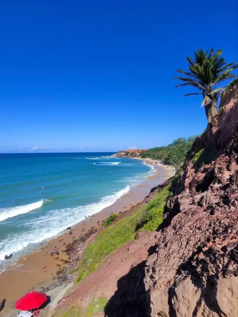 praia do amor marea alta Pipa